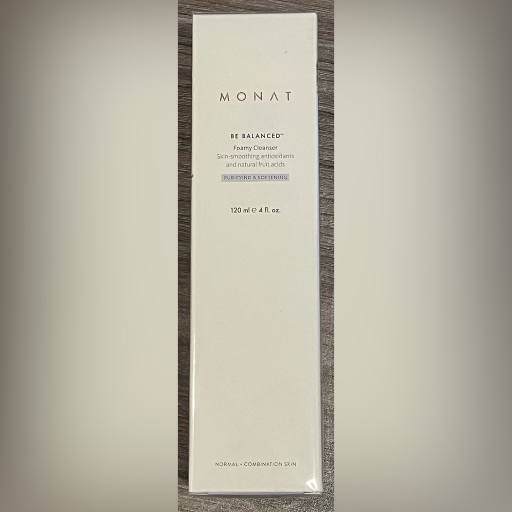 NEW Monat Be Balanced Foamy Cleanser